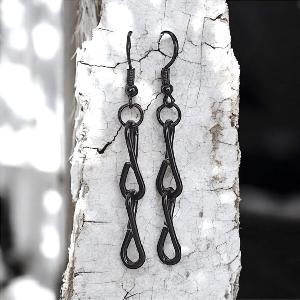 5 For $25💫Biker Black Chain Dangles Earrings